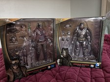 Mafex LOT No.023 Armored Batman & No.031 Knightmare Batman