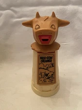 Vintage WHIRLEY MOO-COW Plastic Creamer Warren PA
