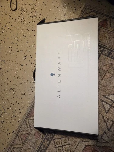 Alienware M16 Gaming Laptop 16" Intel Core i7 AlienFX RGB Cryo-Tech