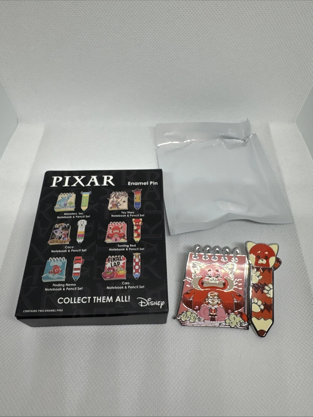 2025 Boxlunch Disney Pixar 2pk Notebook And Pencil Mystery Pin Turning Red