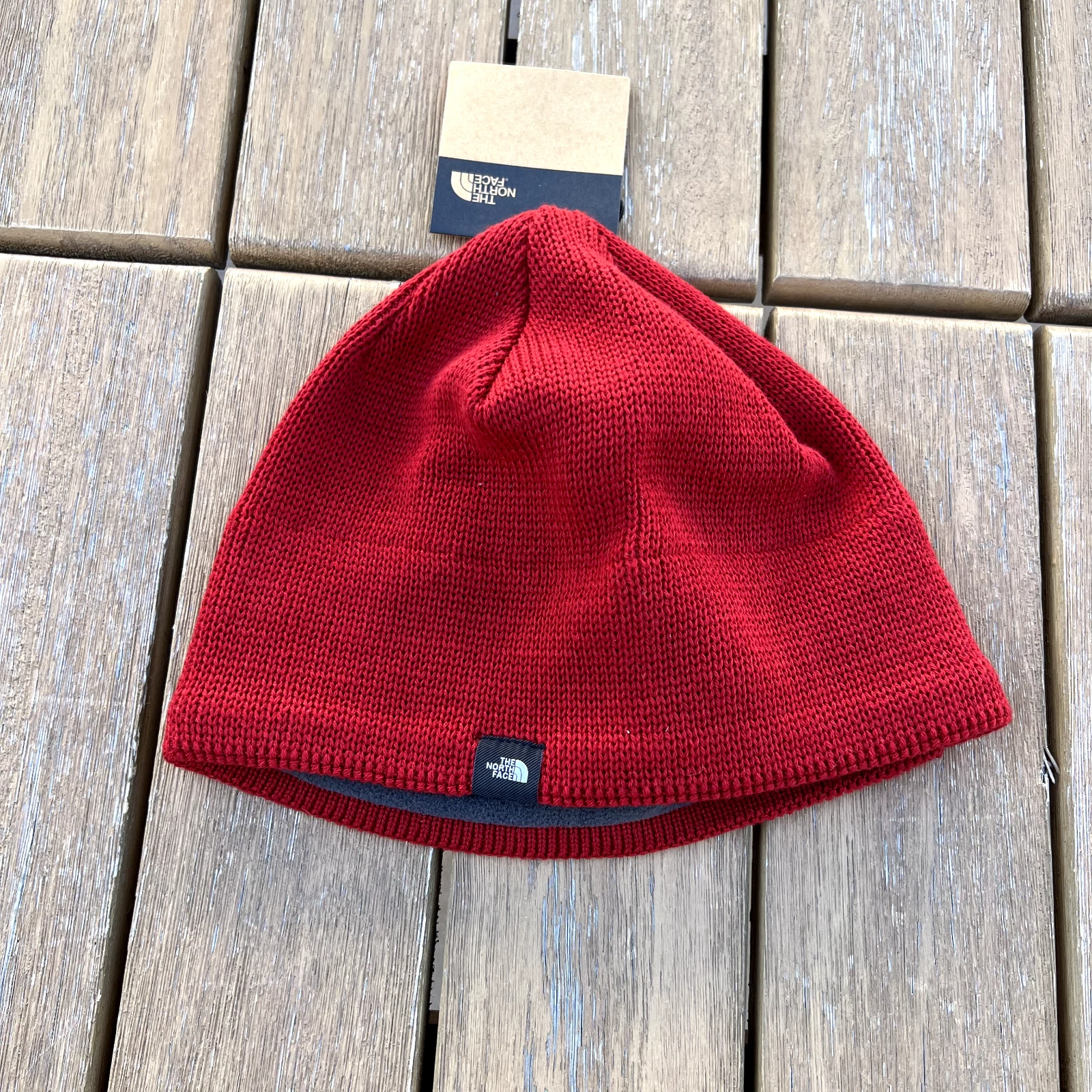 The North Face mens Unisex red fleece lined mountain beanie hat one size