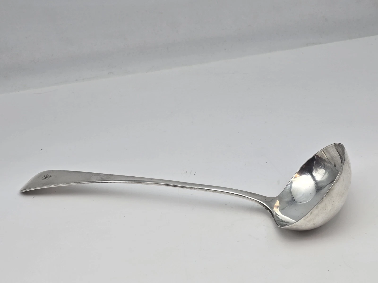 ANTIQUE WALKER & HALL SILVER PLATED SOUP LADLE FROM THE LINKS HOTEL BRORA