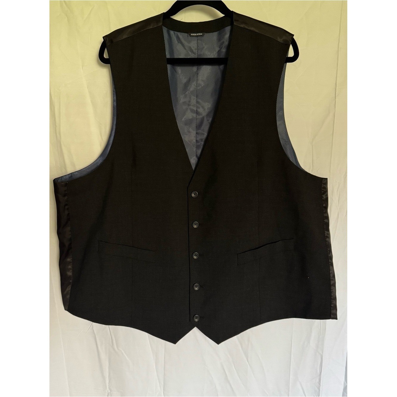 Men's Black Formal Dress Vest - Classic Button-Front Waistcoat