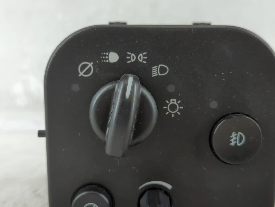 Chevrolet Trail Blazer 2004 interruptor de luz de faros control de lámpara EPW3U Foto 4 de 4