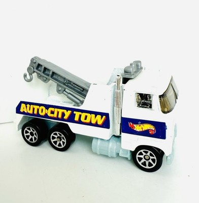 Vintage 1997 Hot Wheels White Rig Wrecker Autocity Tow Truck W/ 7 Spoke Rims