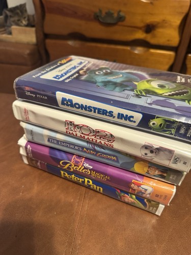 Walt Disney’s Vintage/Rare Collection Copies Movies on VHS - Picture 3 of 4