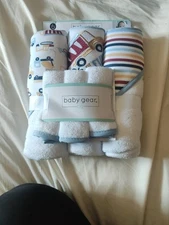 Cozy Cuddles With Mommy Baby Gear Hooded Bath Towels & Washcloth 6 Piece Set NEW