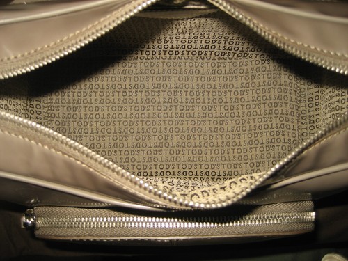 NUEVO TOD'S East West Gris Oscuro Pequeño Patente Cuero Plateado Bolso de Hombro Bolso de Mano - Imagen 8 de 11