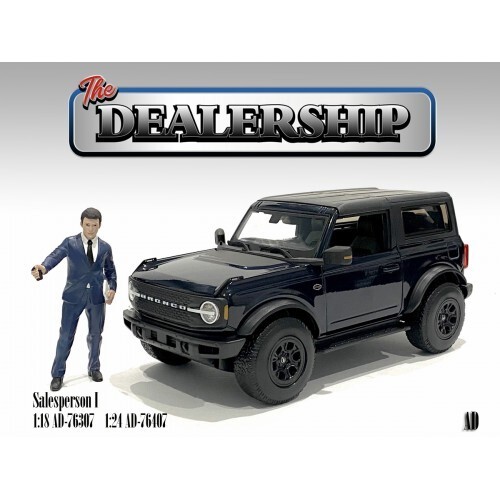 Figurine - "the Dealership - Salesperson I" - 1/24 - Amrican Diorama - RARE - Picture 1 of 3