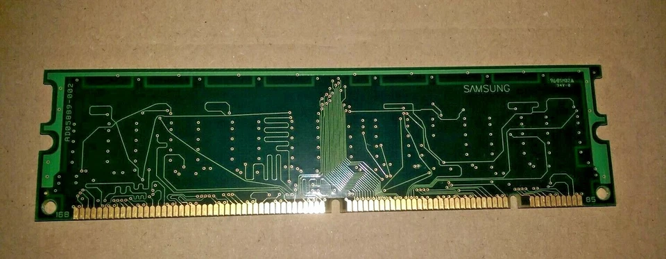 Samsung 128MB PC133 CL3 SDRAM DIMM M366S1723CTS-C75Q0 140133-001 - Image 2 of 2