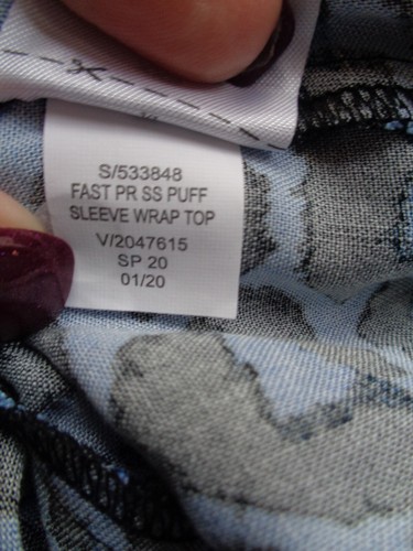 Banana Republic Blue Animal Print Top Blouse Size XXS Faux Wrap Puff Sleeve New - Picture 8 of 8