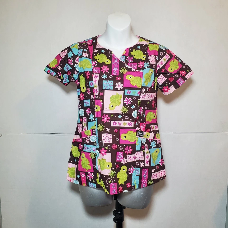Womens Xs Scrub Mimulticolor Top With Green Turtles - Image 4 of 4