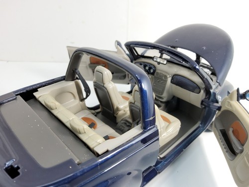 1/18 SCALE CHRYSLER PT CRUISER CONVERTIBLE IN D.BLUE BY MOTOR MAX UPC #73122 - Picture 5 of 9