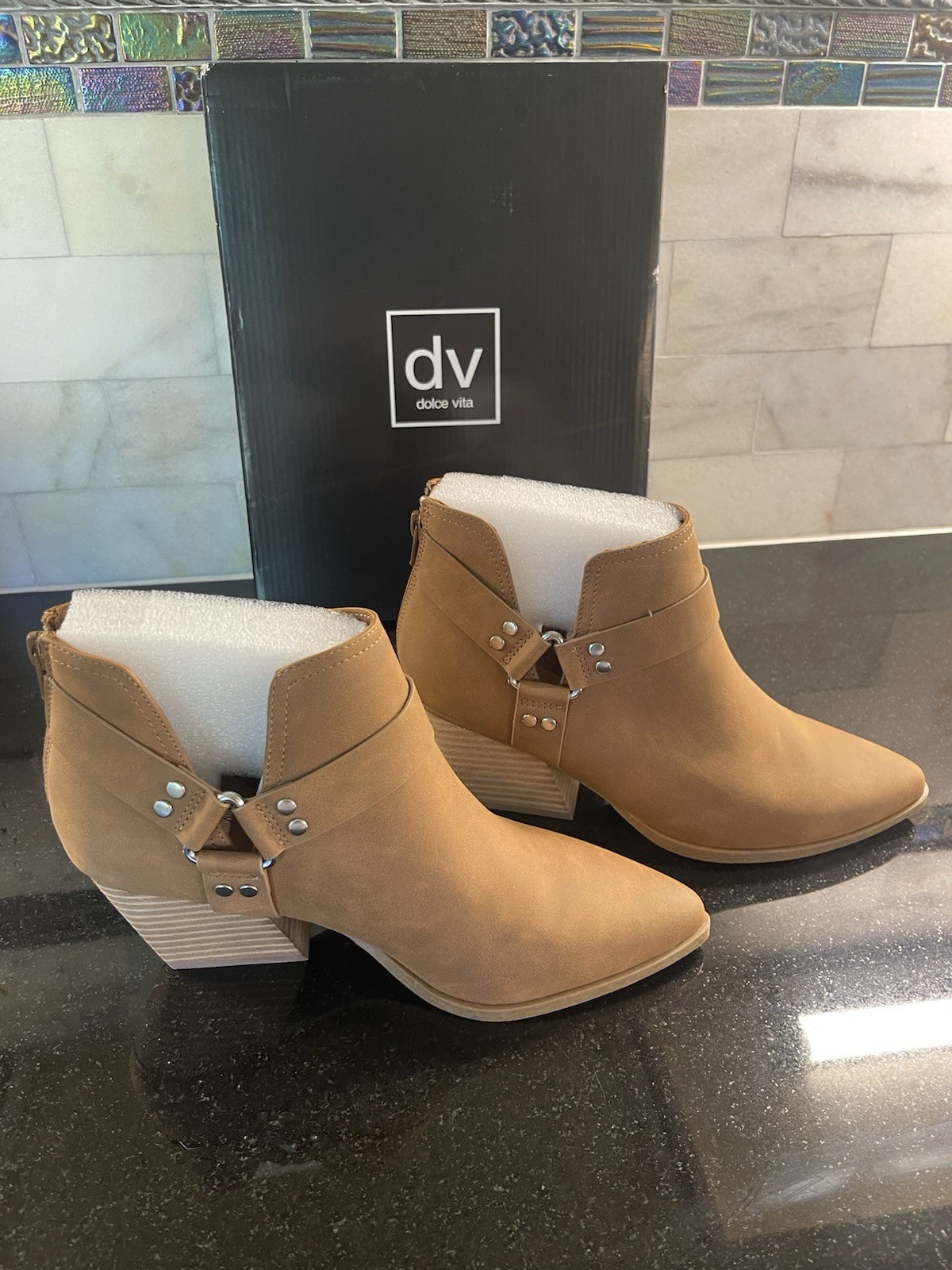 New Dolce Vita Women's Ankle Boot Size 9 New In Box  Suede Tan Color Silver
