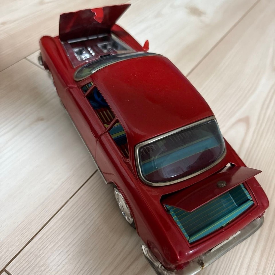 Jouet Voiture MF 753 – Tôle, Rouge, Chine, Vintage Années 70