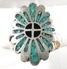 ZUNI VINTAGE STERLING SILVER FLOWER TURQUOISE SIZE 7.5 RING 5.7g