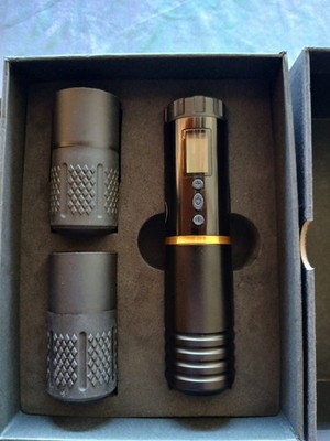 Hyperion Zabre V2 Tattoo Pen Machine Black Gold Adjustable Low Noise 2 Grips