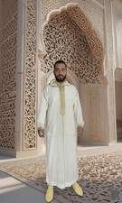 Men's White Hooded Moroccan Thobe   Gold Stripe Islamic Djellaba
