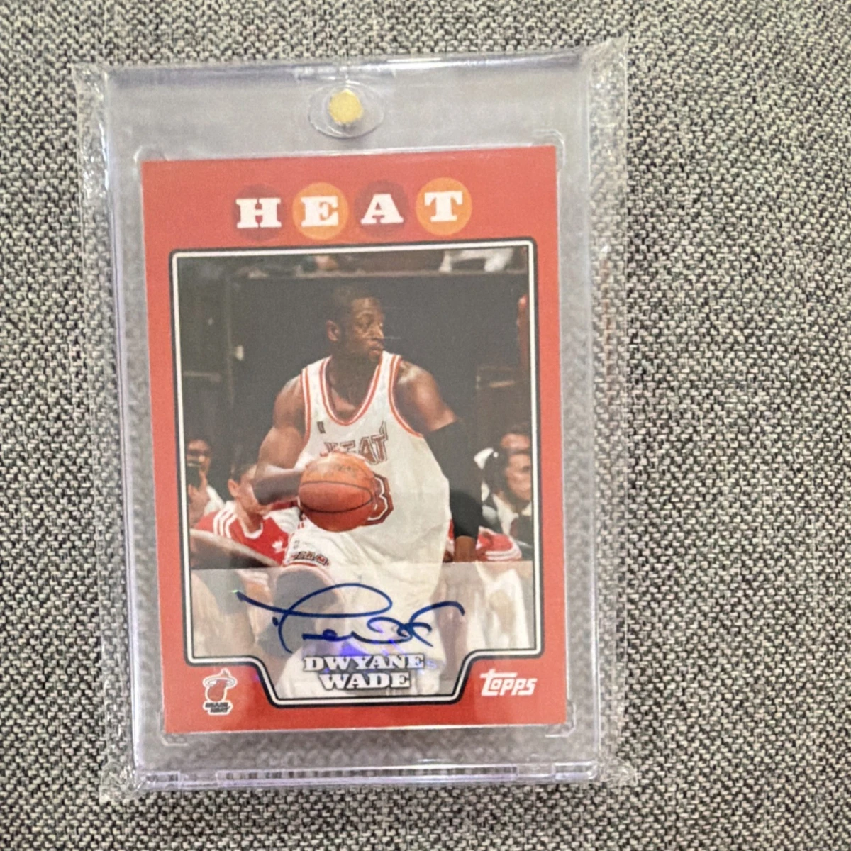 Topps Dwyane Wade Basketball Autographed Sports Trading Cards