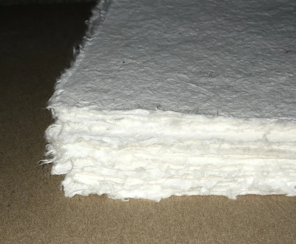 Papel Hecho a Mano - 20 Hojas - 6"x8" - BLANCO - Borde de Tapa - Natural Libre de Ácidos Foto 2 de 3