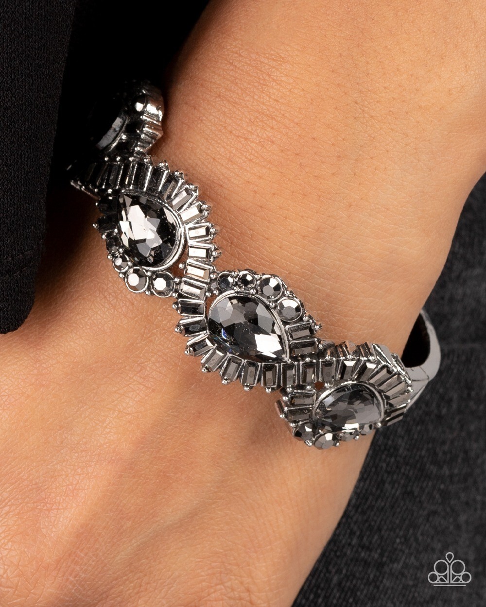 Paparazzi FOR THE WIN silver HINGE bracelet eBay