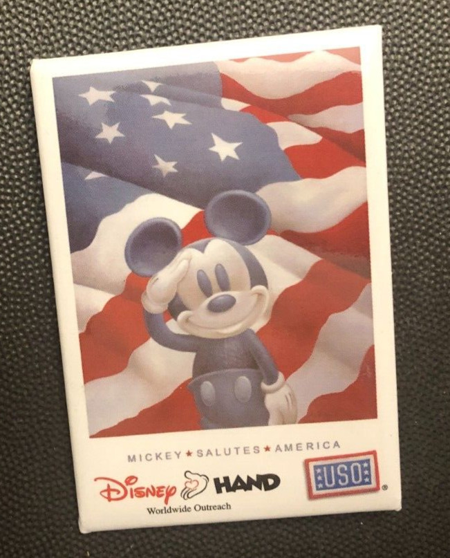 Disney pin 23606 BUTTON American flag Mickey Mouse salute Hand USO 4th of July