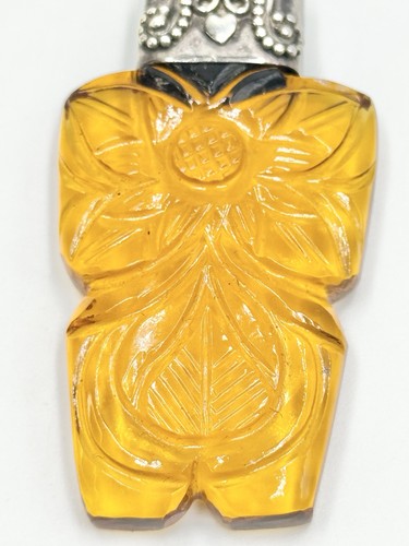 Vintage Pendant Pressed Glass Amber Color Flower Thick - Picture 2 of 10