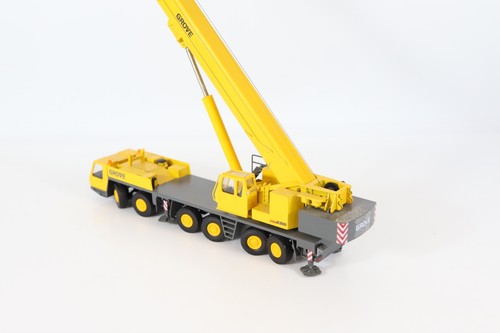 Siku 1847 1:87 Scale Heavy Haulage Transporter with Flat-Bed Trailer - Picture 7 of 10