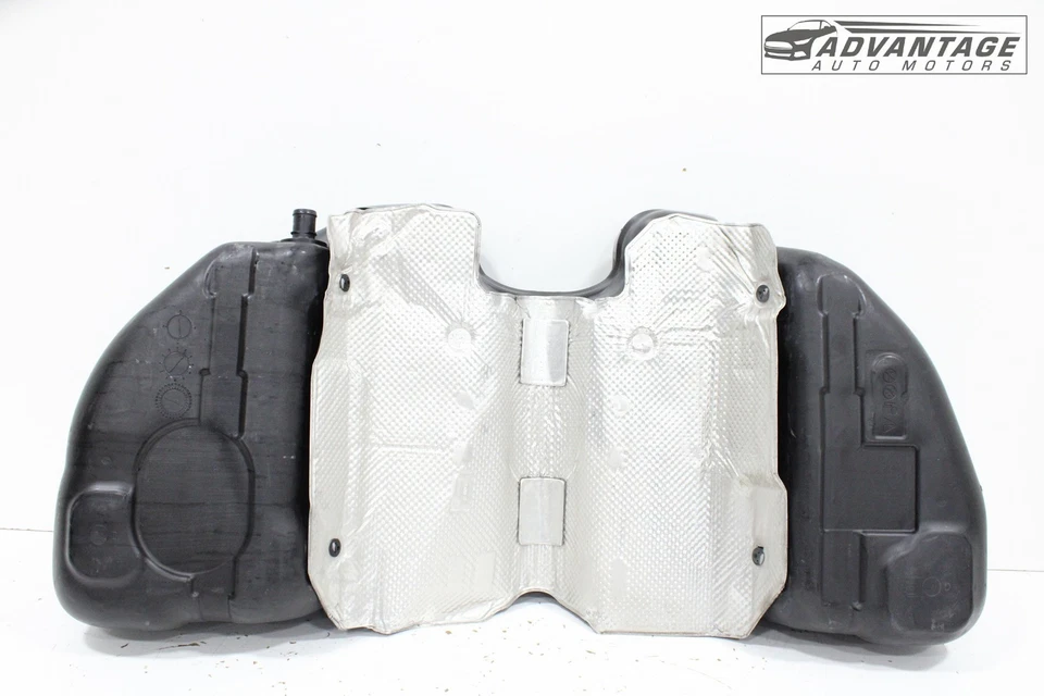 Chrysler 300 2020-2023 depósito de tanque de combustible de gasolina de 3,6 L con escudo térmico OEM Foto 2 de 4