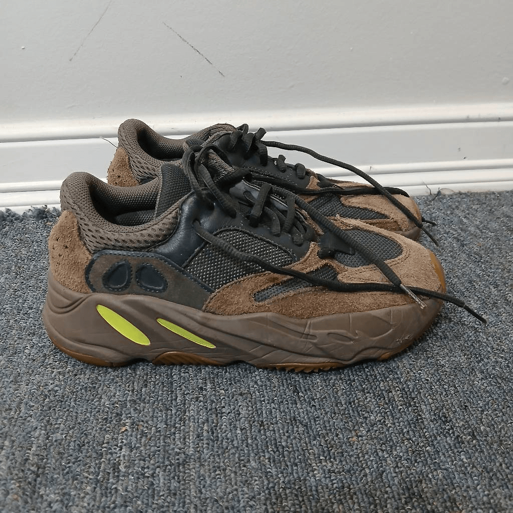 adidas yeezy boost 700 mauve mens