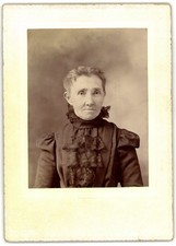 Cabinet Card Circa 1890s Unknown Old Lady In Dress Unmarked