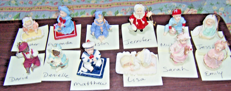 HEIRLOOM DOLL ORNAMENTS~Yolanda Bello Artist~Set of 12~Ashton Drake -EXCELLENT