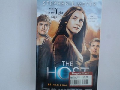 The Host: A Novel Meyer, Stephenie: