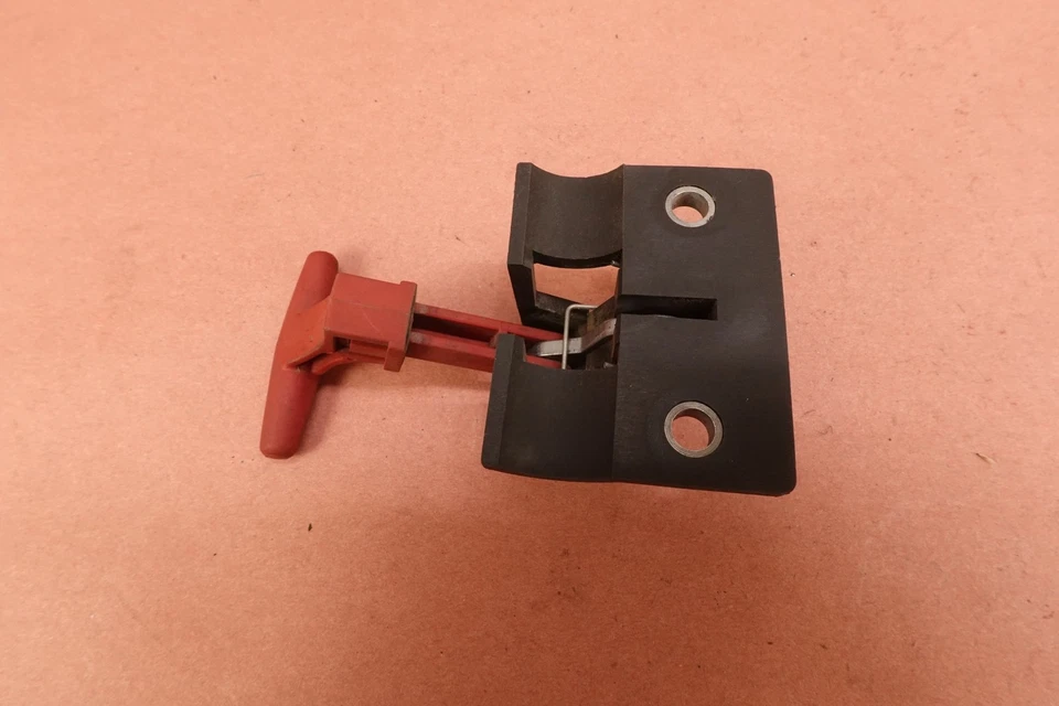 Trava de trava de liberação de assento 2005-2010 BMW G650 GS G650GS - Imagem 4 de 4