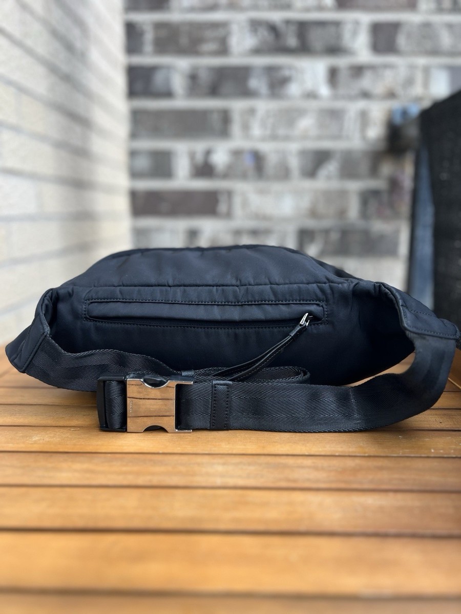バッグ y2k 00s PRADA BodyBag Waist Bag Nylon PRADA Black Nylon Belt Bag Crossbody Bag Y2K Made in Italy Missing