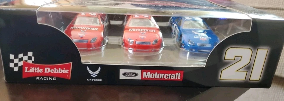 NASCAR 1:64 #21 Ken Schrader Little Debbie Air Force Motorcraft Ford Diecast Set Foto 2 de 3