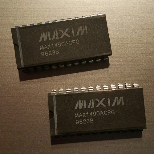 Maxim Max1490 Ic Isolated Rs 485 422 Data Interface Dip 28 Qty One Piece Ebay
