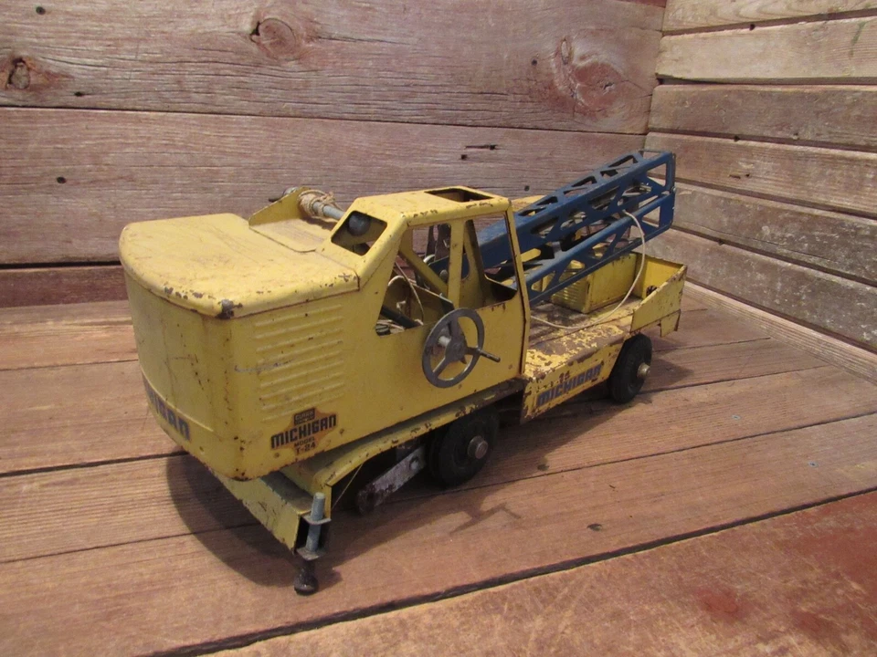 Винтажный кран Nylint Michigan модель T-24 оборудование Clark прессованная сталь - ЗАПЧАСТИ! - Изображение 3 из 4