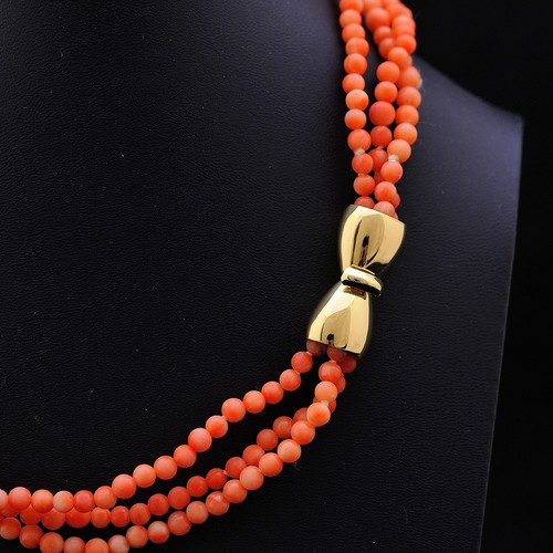 Collar De Coral Rosa A Tres Cables Y Gancho de Oro Amarillo 18KT 750 Certificado - Imagen 4 de 5