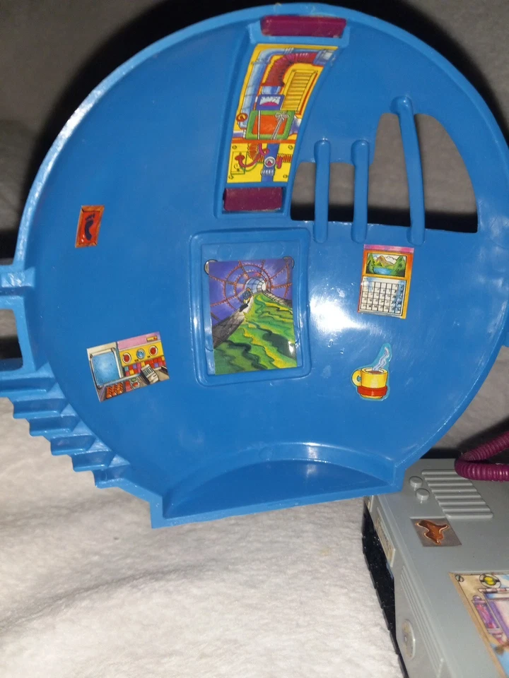 Playmates Teenage Mutant Ninja Turtles Technodrome Scout Vehicle 1993 incompleto Foto 4 de 4