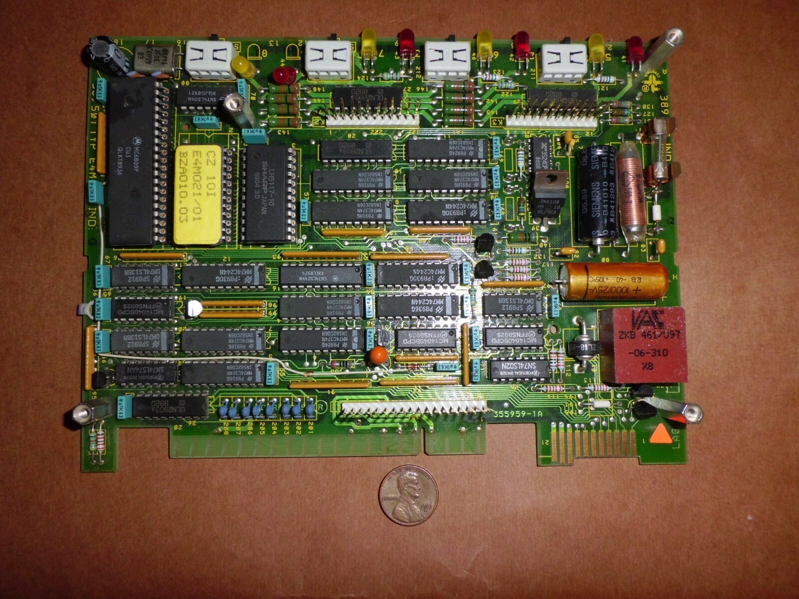 Foto 1 di 2