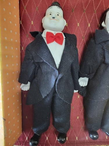 Laurel and Hardy Porcelain Collectable Dolls with Boxes - Picture 4 of 4