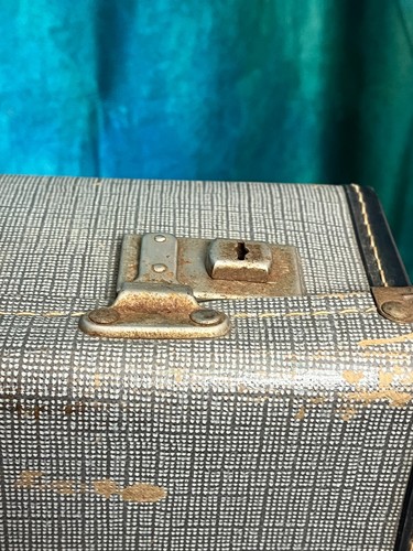 Vintage Childs Evacuee Suitcase - Picture 3 of 14