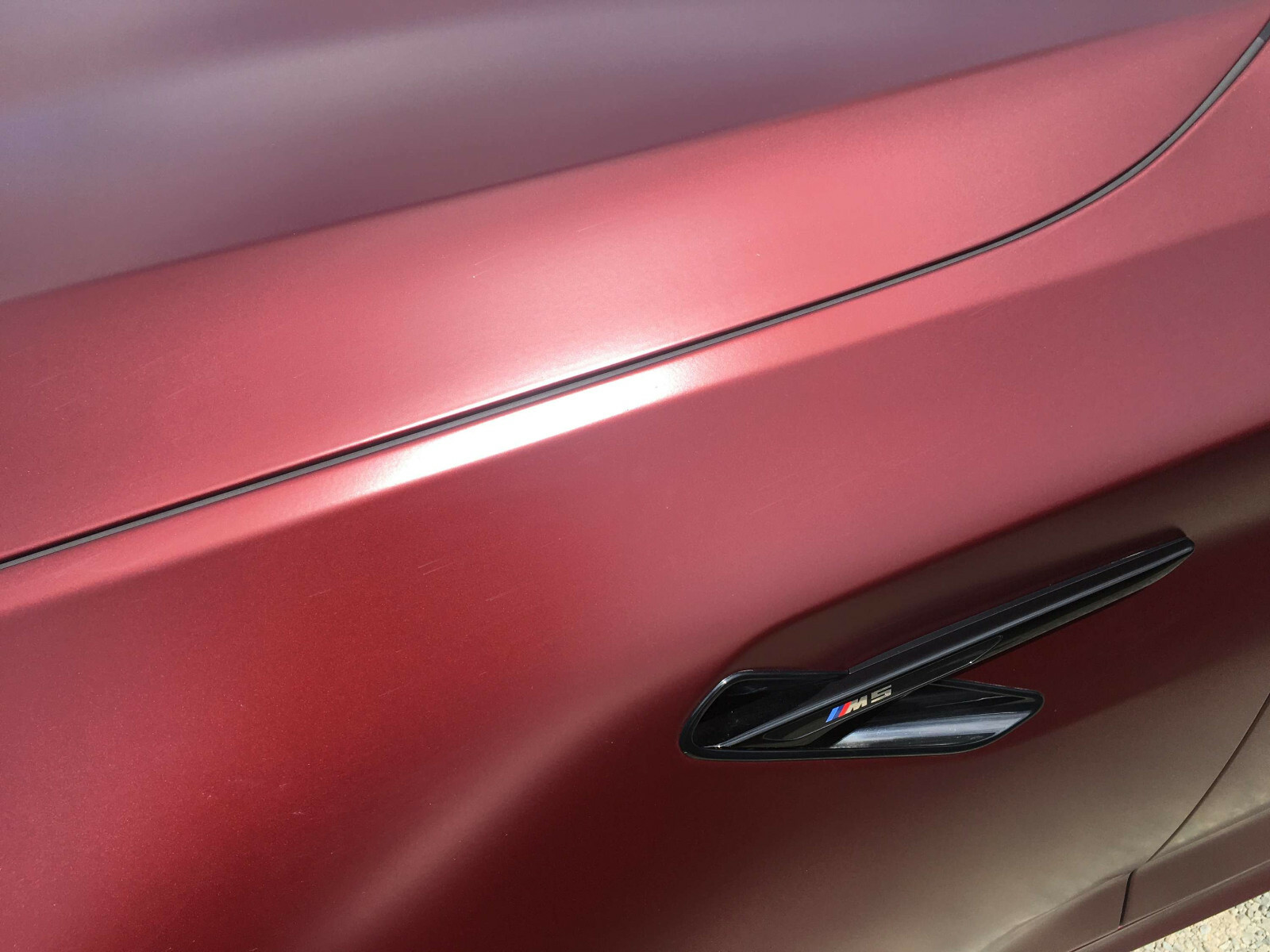 Peinture BMW Frozen Dark Red P71 anti-défaut pour retouche carrosserie 0,5L base mate