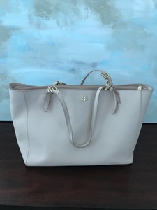 tory burch blush purse