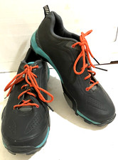 Scarpe da ginnastica Shimano da donna taglia US 9,5 nere Bolt Mountain Bike