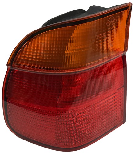 BMW 5er E39 Touring Rücklicht Heckleuchte Seitenwand links 8371327