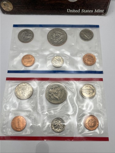 1985 & 1987 Uncirculated Coin Set Lot - Picture 5 of 9
