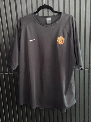 #ad Nike Manchester United Football Club Black 2002 Training Men#x27;s Size 2XL Pre Owne $34.95