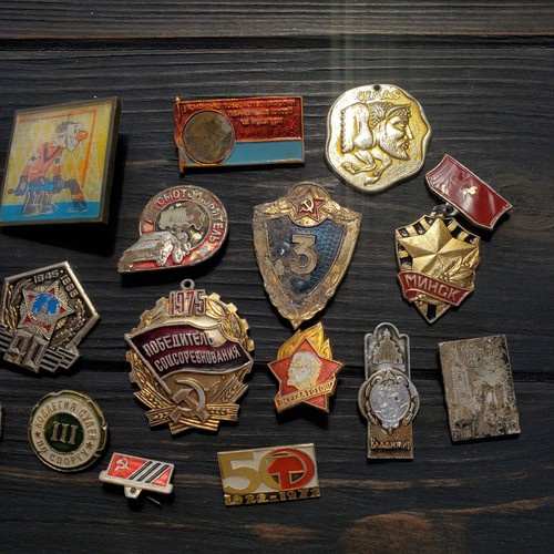 Sowjetische Abzeichen Lot 25 Pins UdSSR verschiedene. - Bild 3 von 6